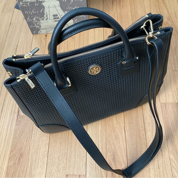 NWT Tory Burch Robinson Perforated Double Zip  LARGE tote. Black. - Picture 1 of 16